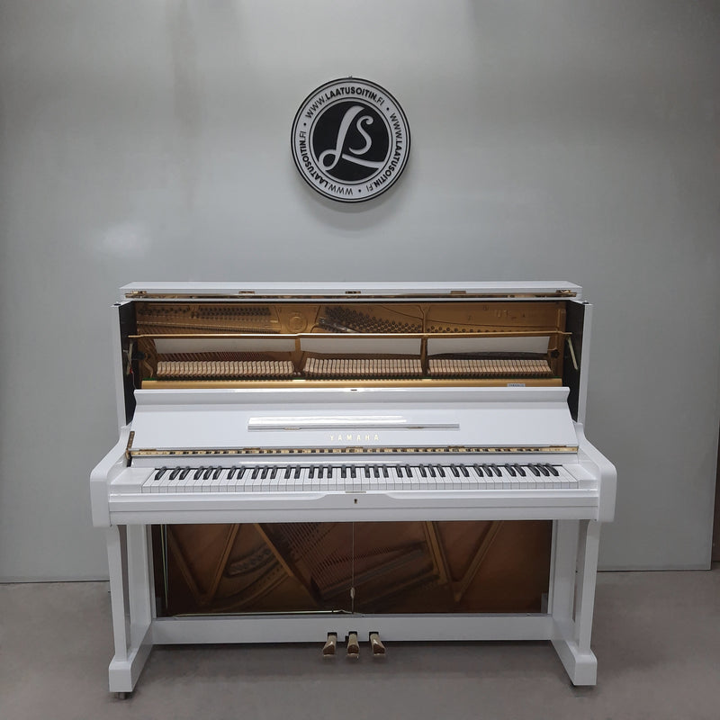 Yamaha U1