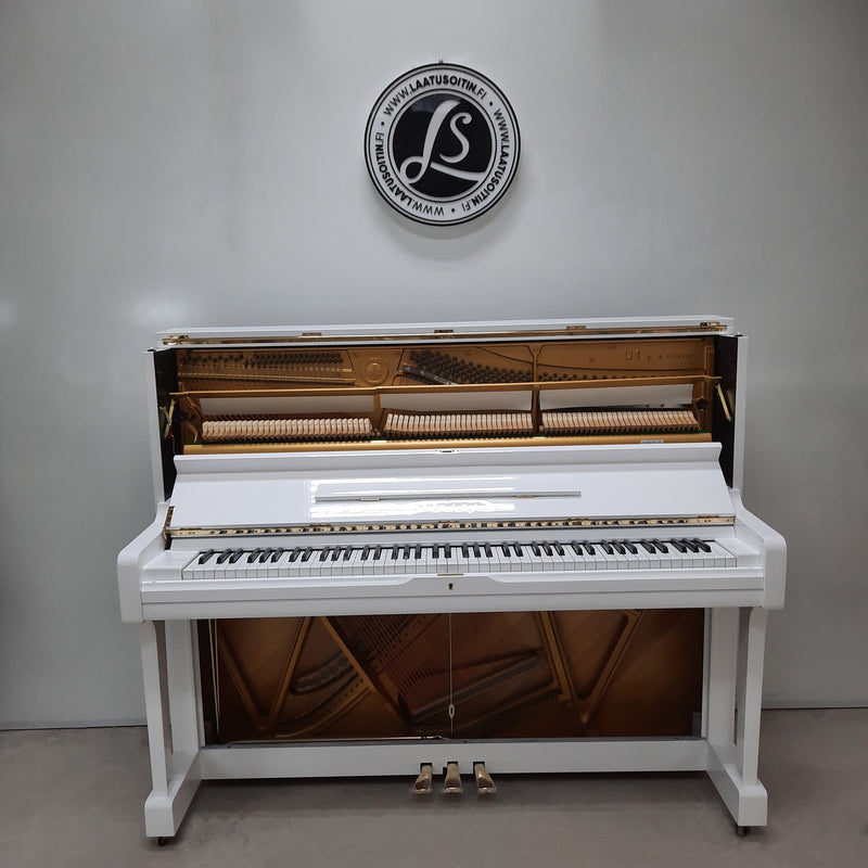 Yamaha U1