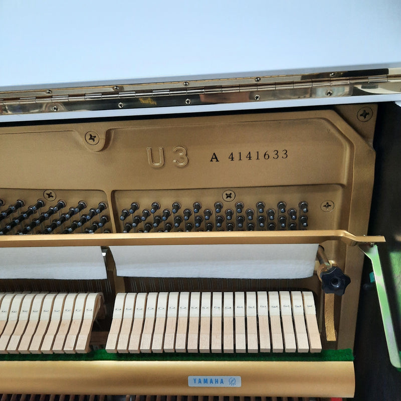 Yamaha U3