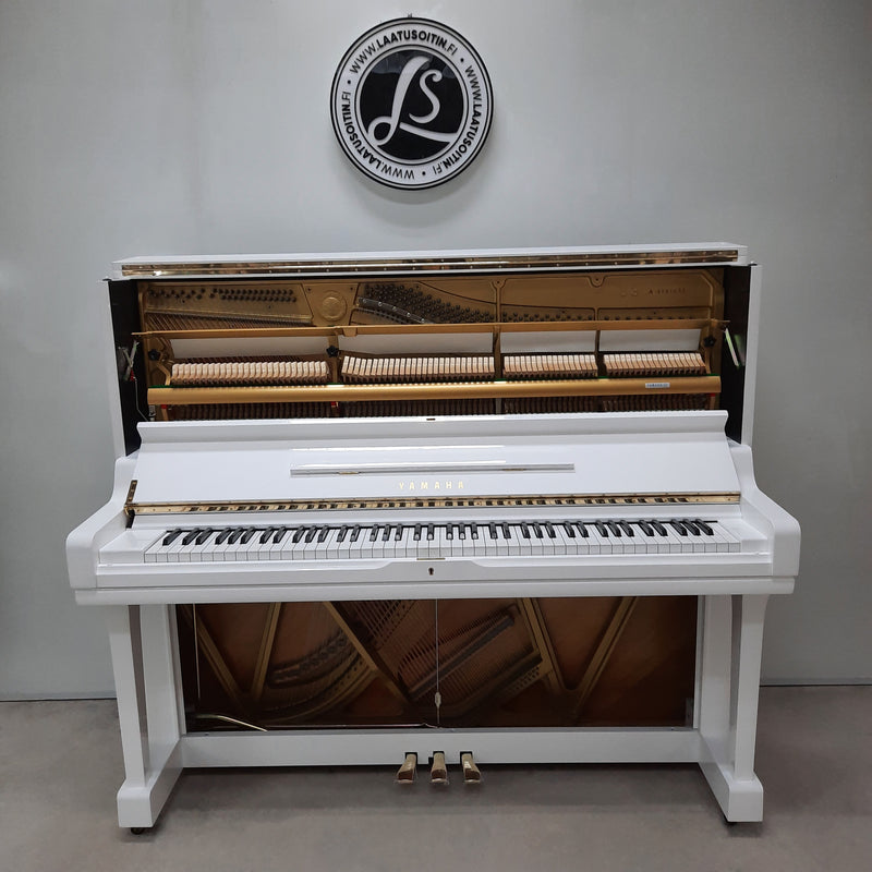 Yamaha U3