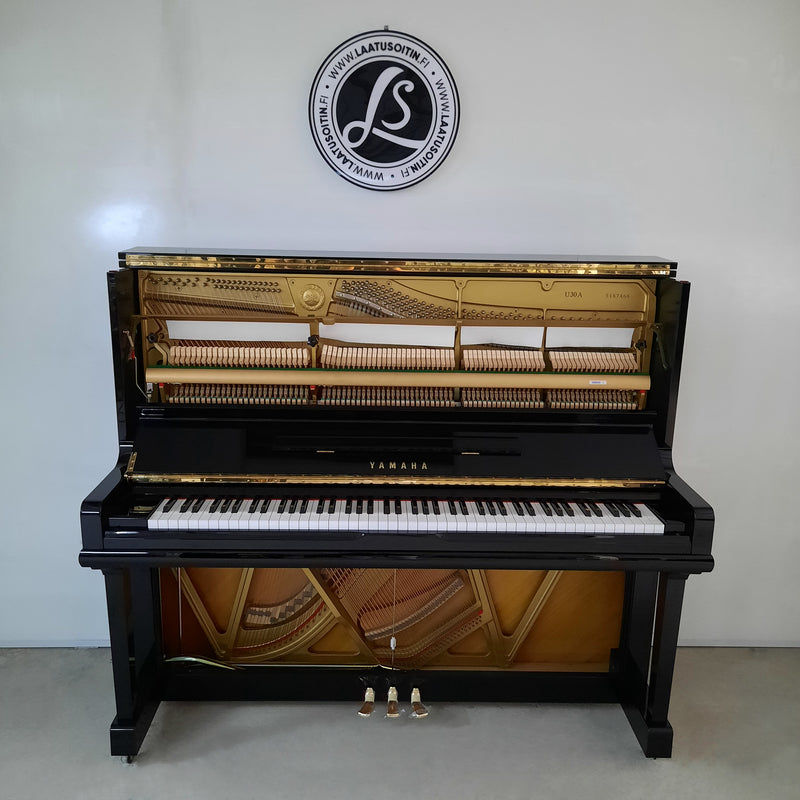 Yamaha U30A