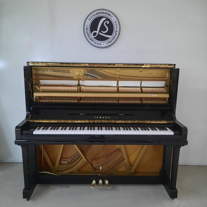 Yamaha U30A