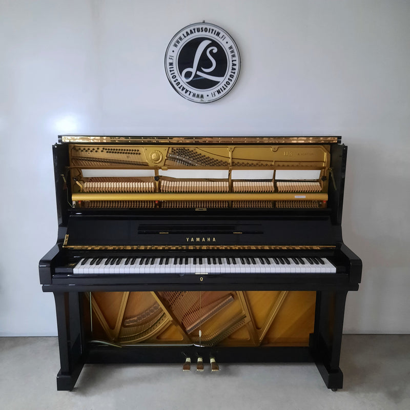 Yamaha U3