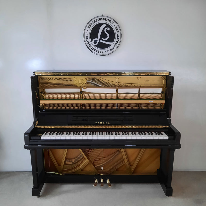 Yamaha U30A