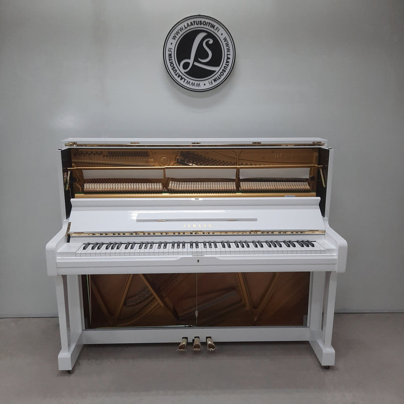 Yamaha U1