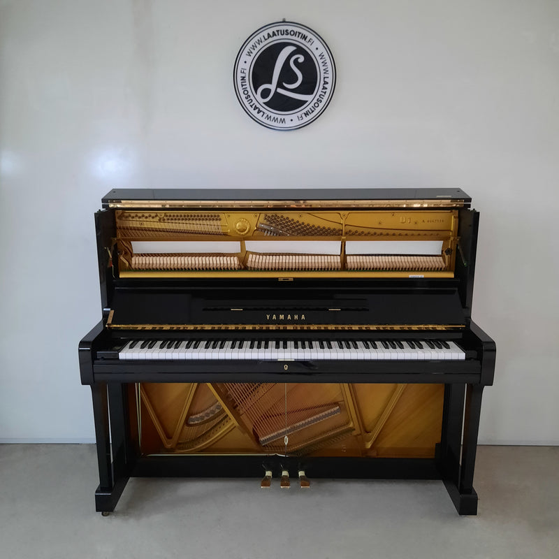 Yamaha U1