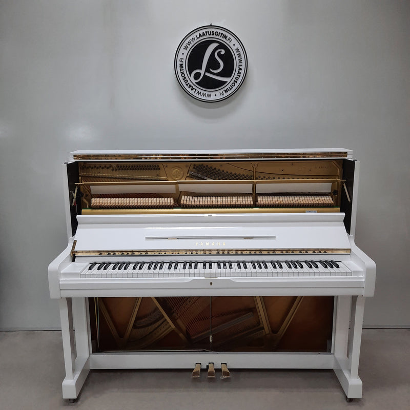 Yamaha U1