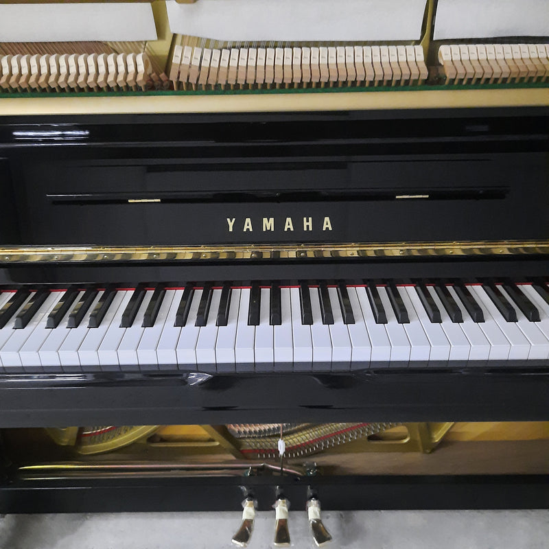 Yamaha U100