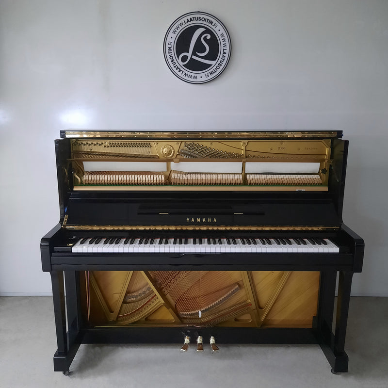 Yamaha U100