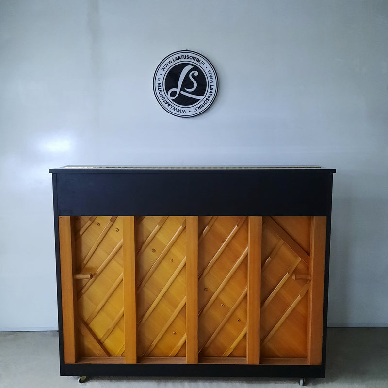 Yamaha U100
