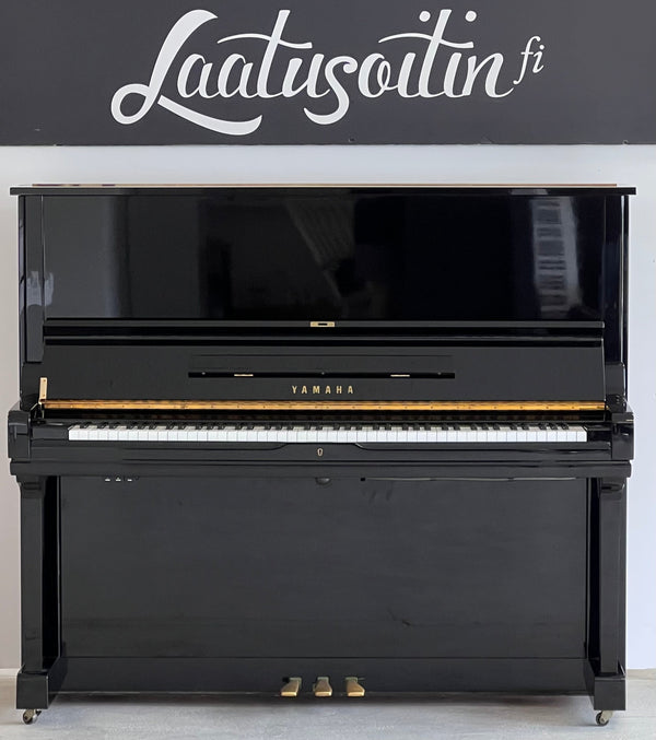 Yamaha U3
