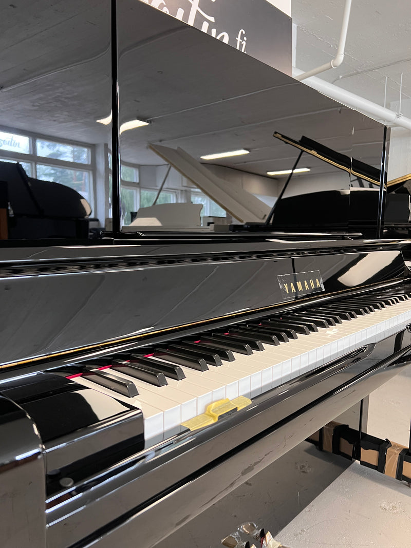 Yamaha UX30BL