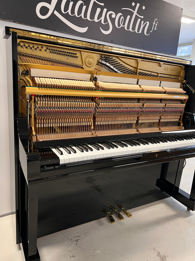 Yamaha U3