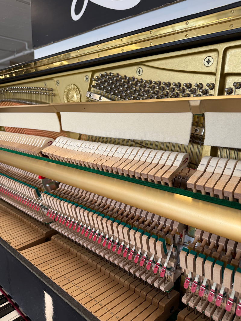 Yamaha U1