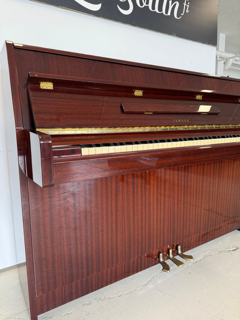 Yamaha M1J