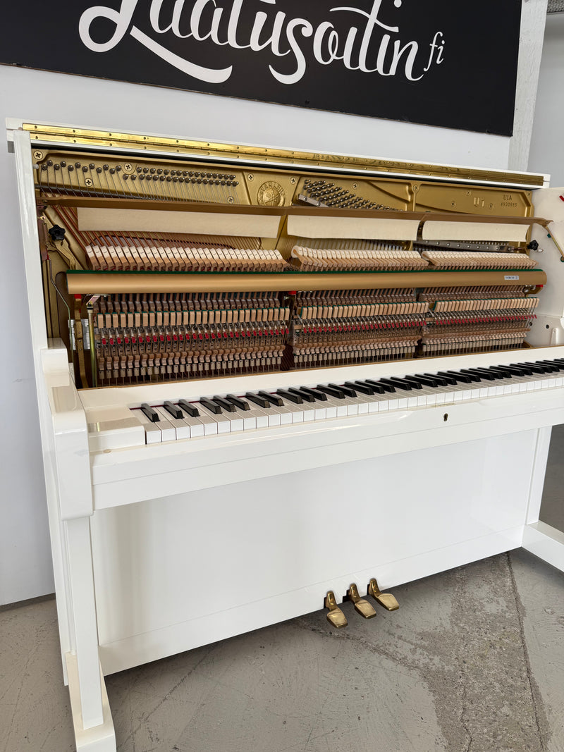 Yamaha U1A