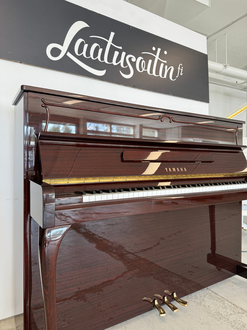Yamaha P116 Chippendale