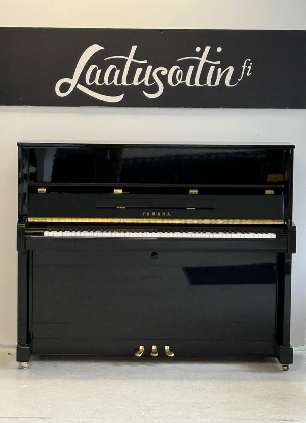 Yamaha B3