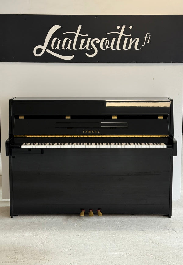 Yamaha C108