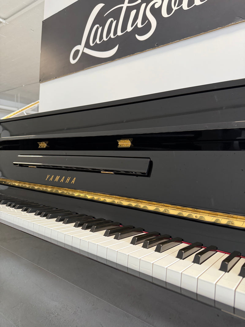 Yamaha C108