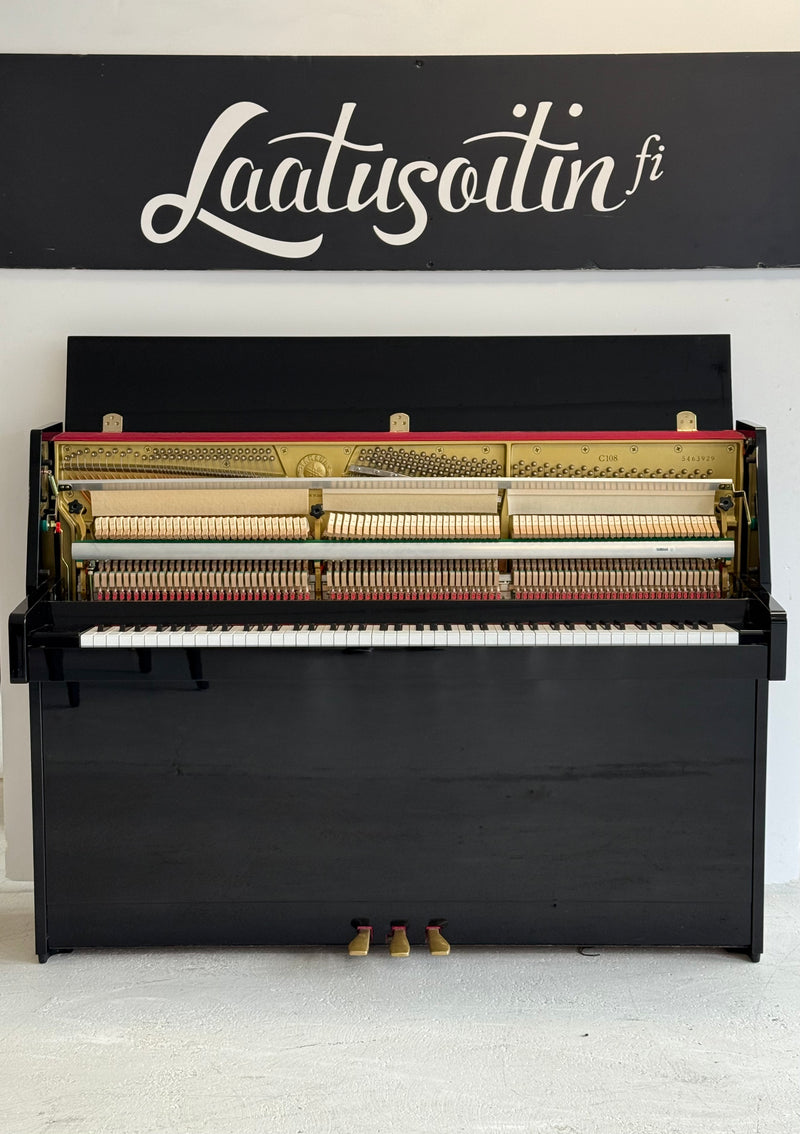 Yamaha C108