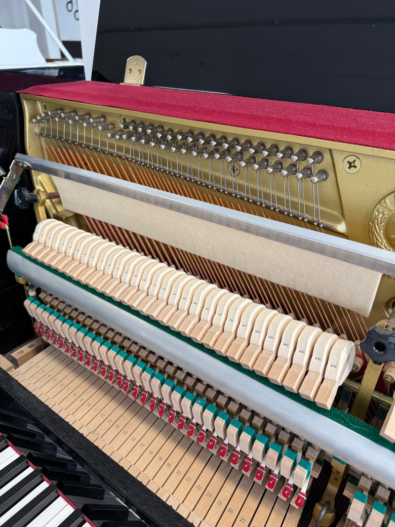 Yamaha C108