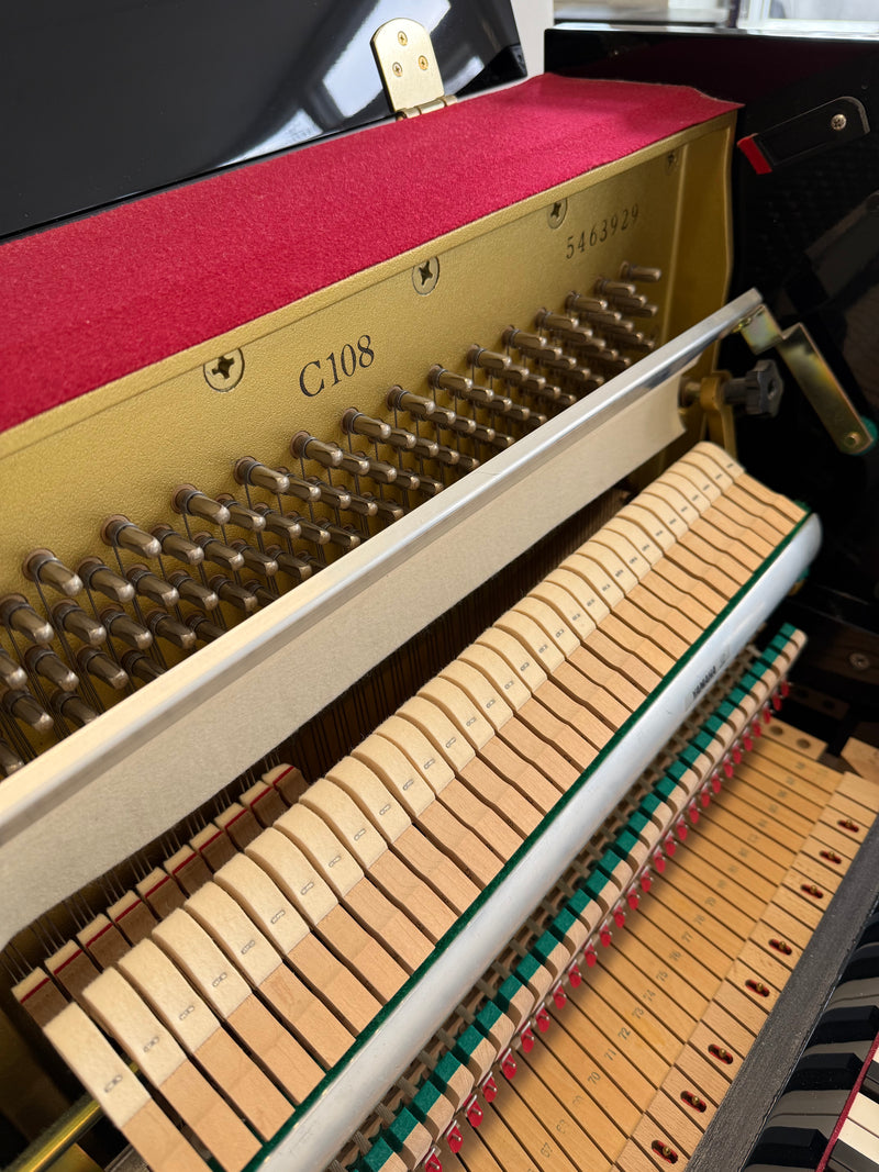 Yamaha C108