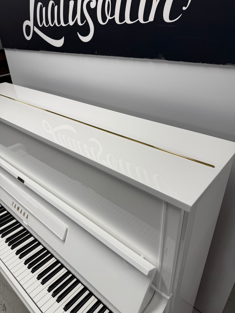 Yamaha U1