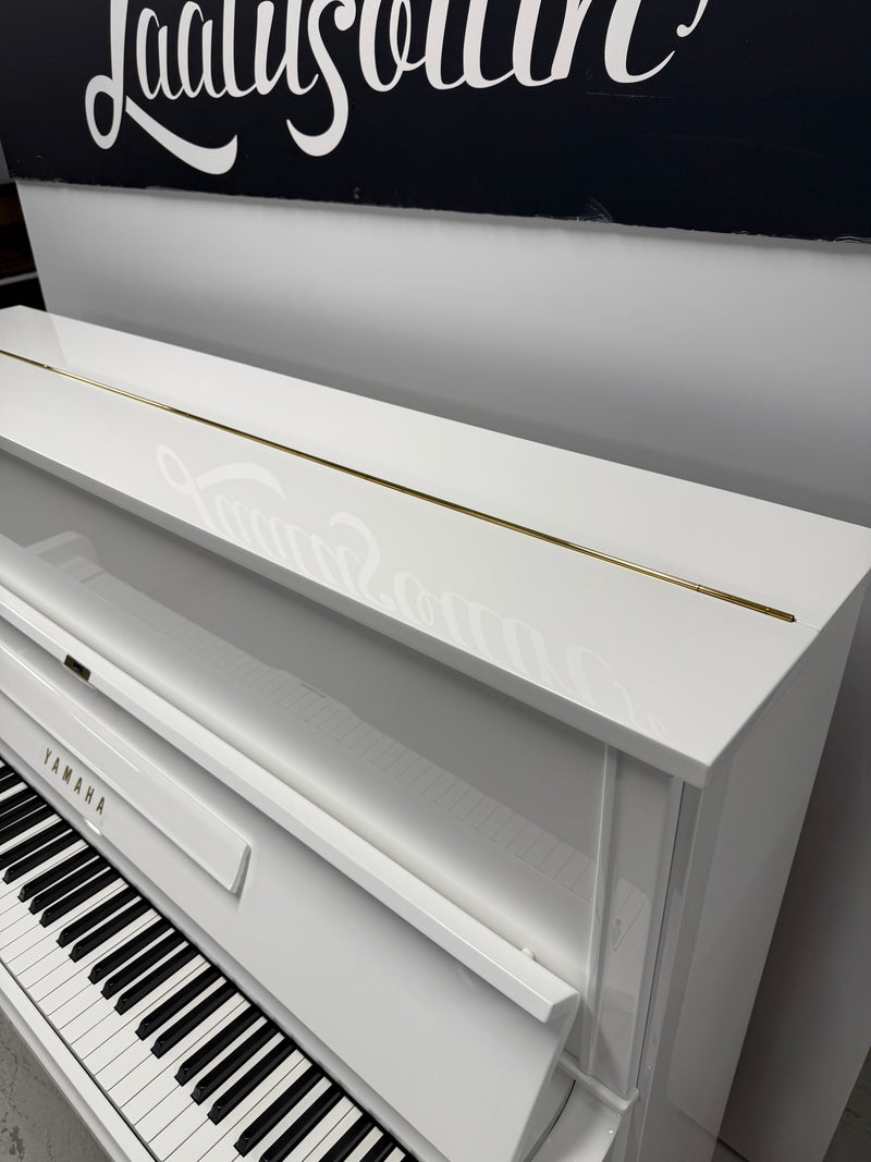 Yamaha U1