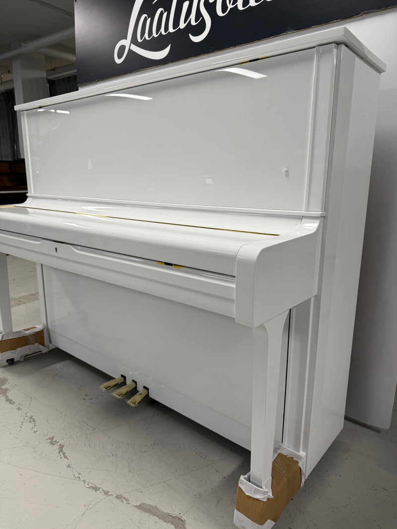 Yamaha U1