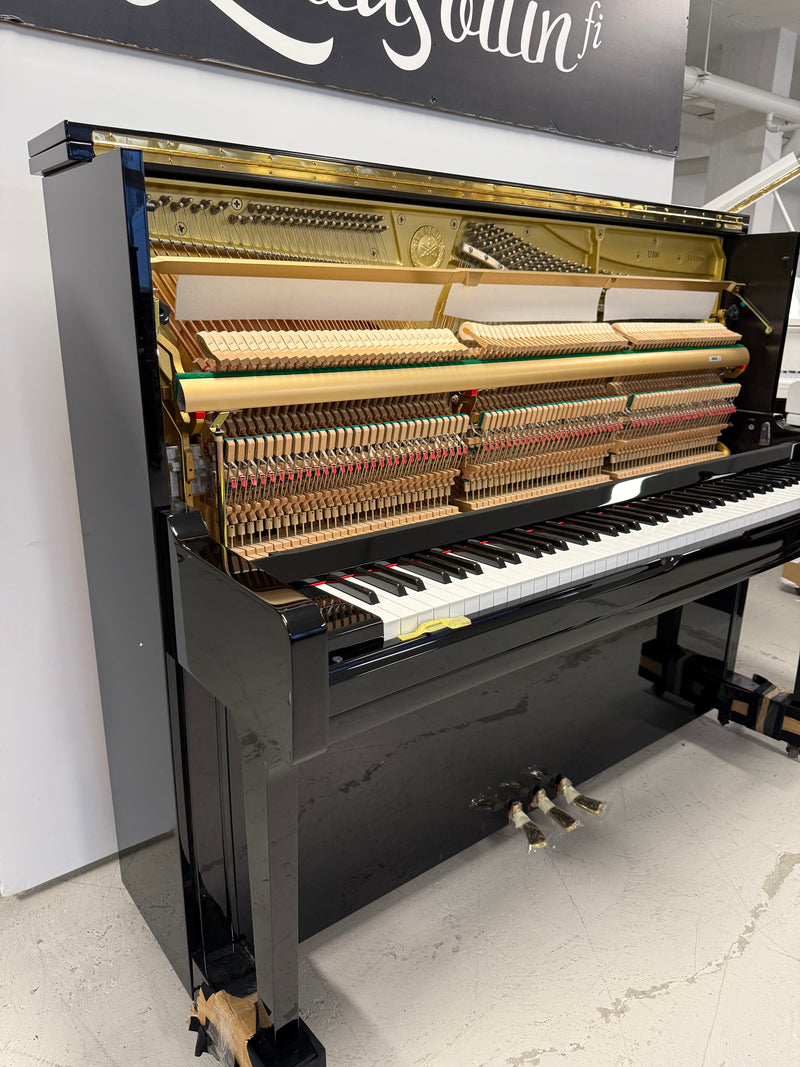 Yamaha U100