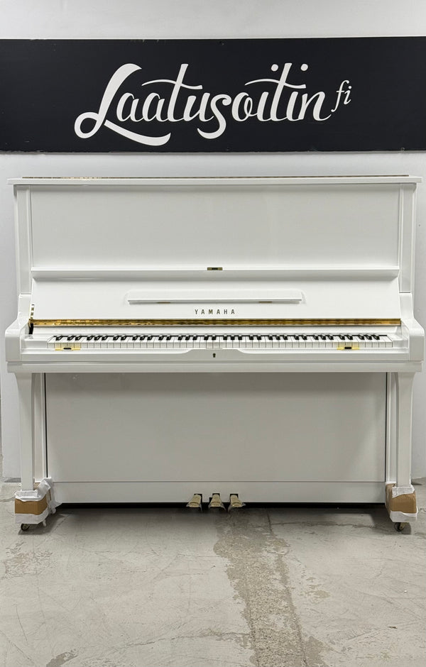 Yamaha U3