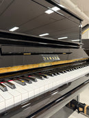 Yamaha U30A