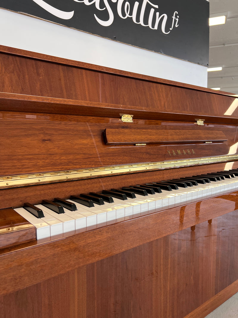 Yamaha P114N