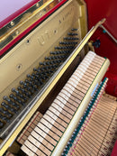 Yamaha U1 SPESIAALIVÄRI (Ruby Red)