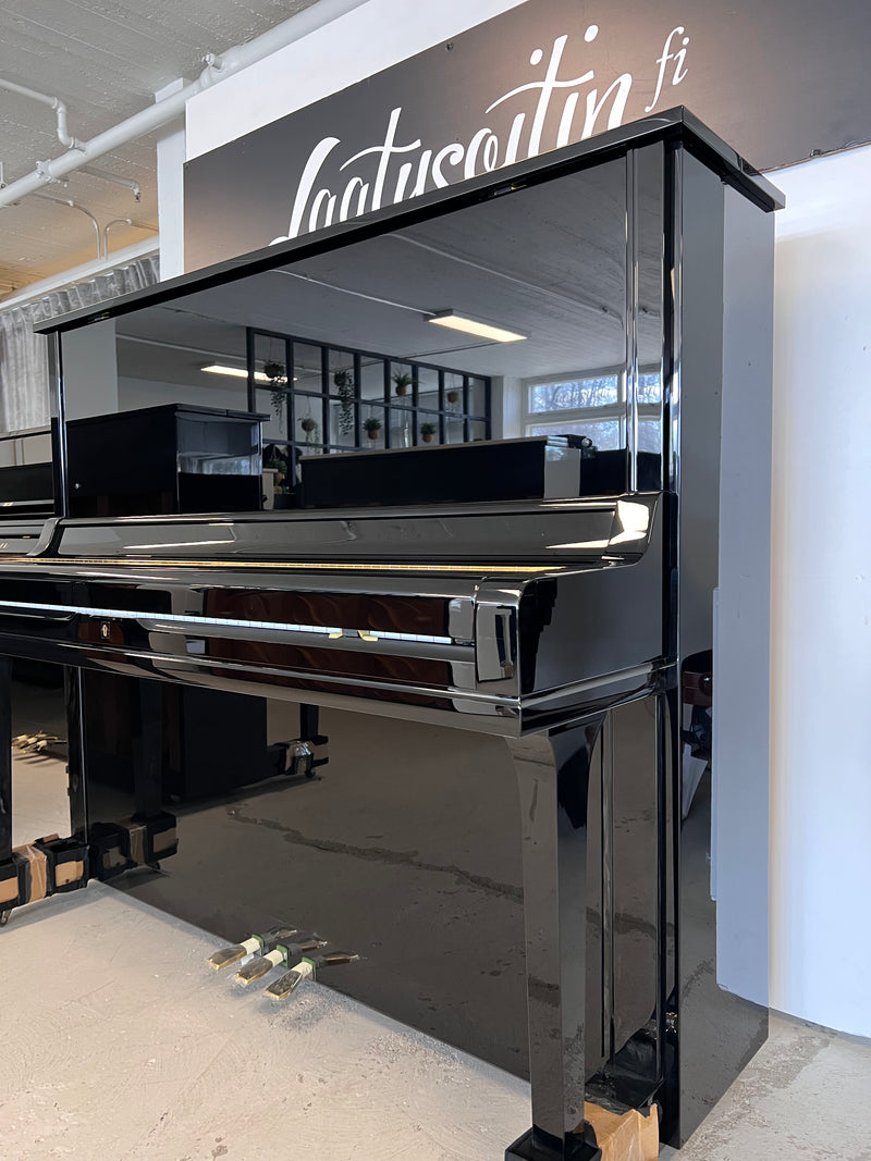 Yamaha U3