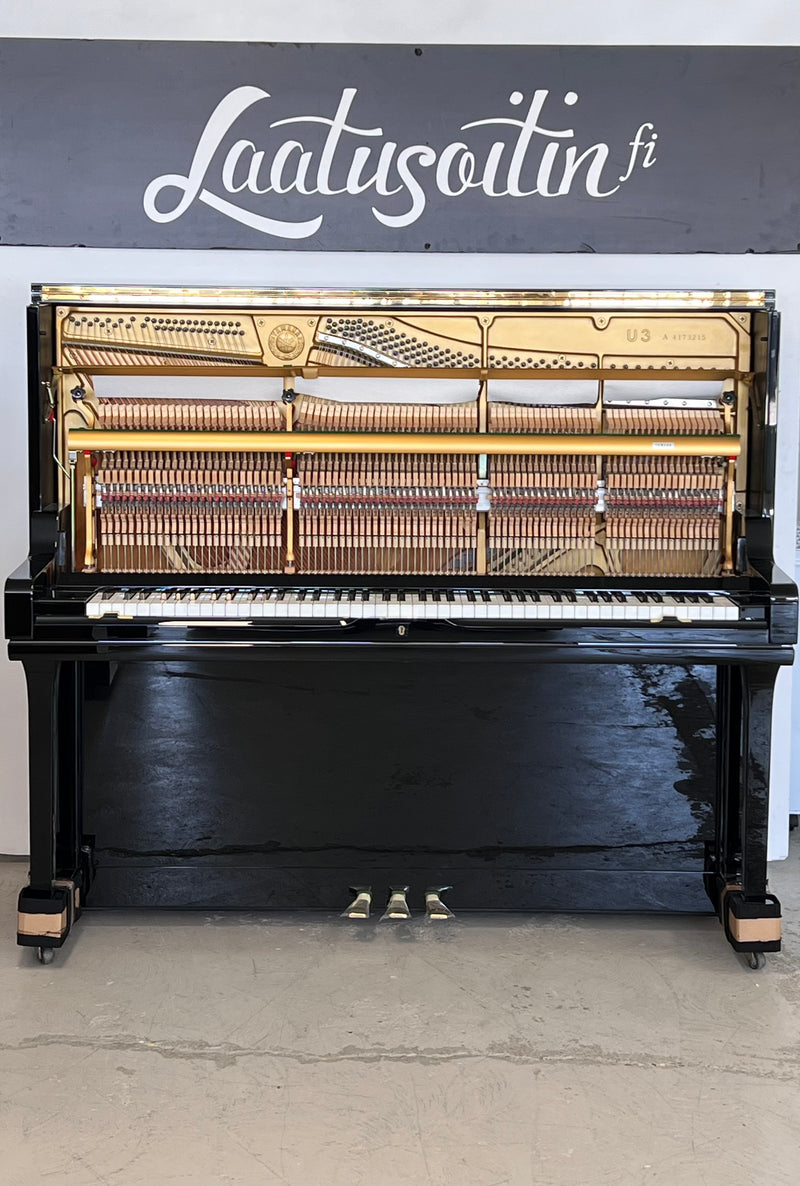 Yamaha U3