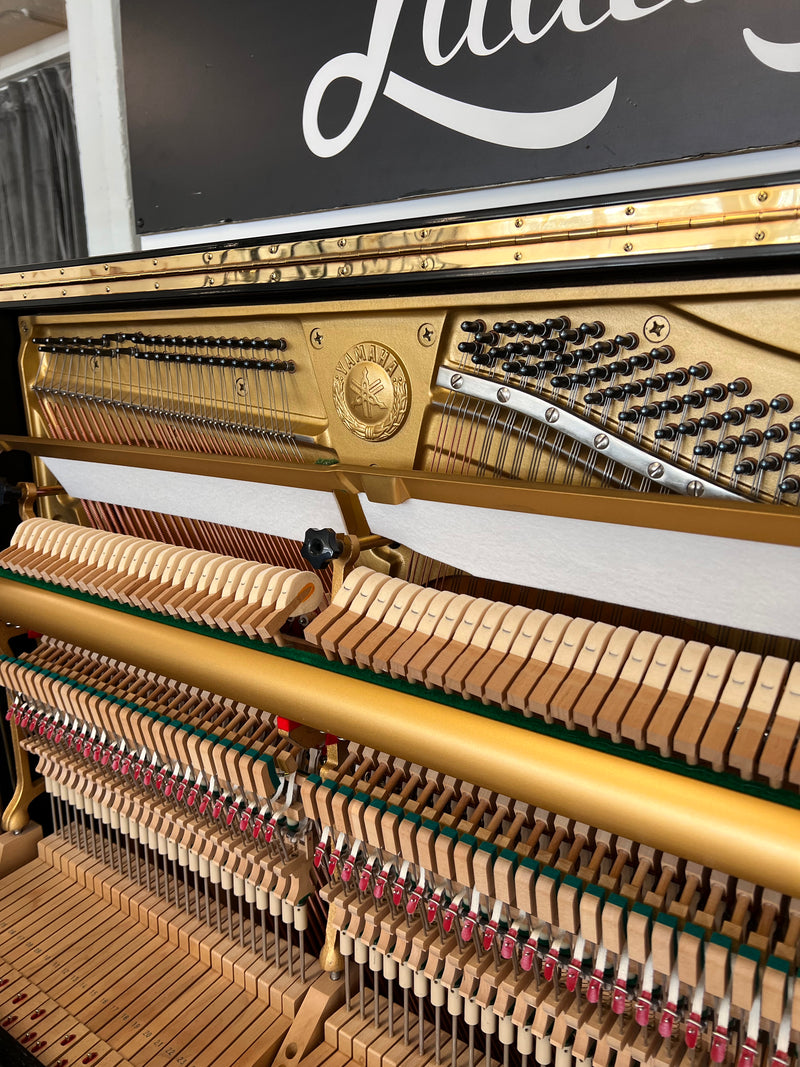 Yamaha U3