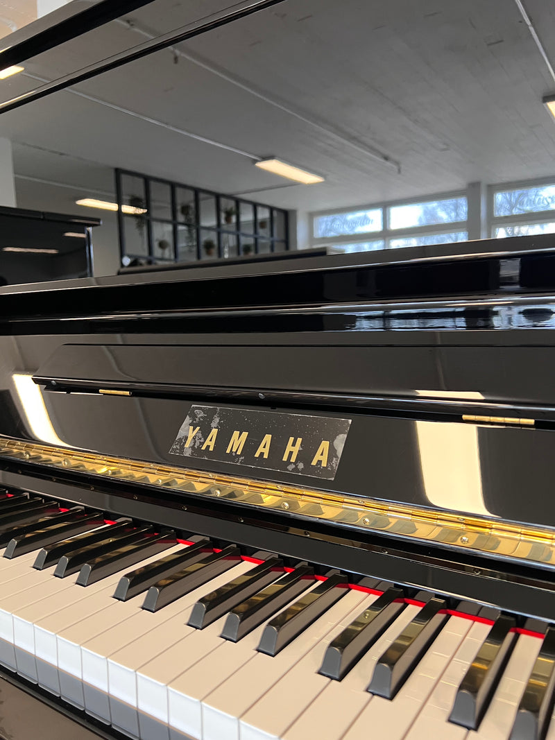 Yamaha U300S (ORIGINAL SILENT)