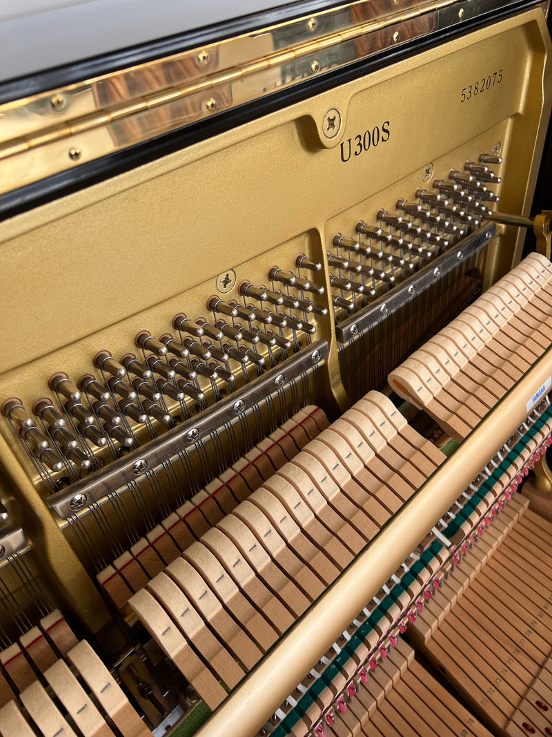 Yamaha U300S (ORIGINAL SILENT)