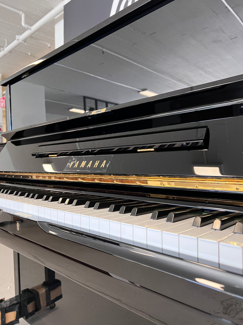 Yamaha U1