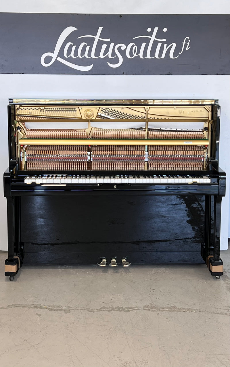 Yamaha U1