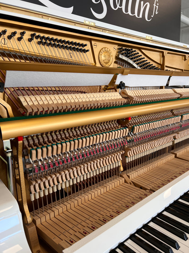Yamaha U3