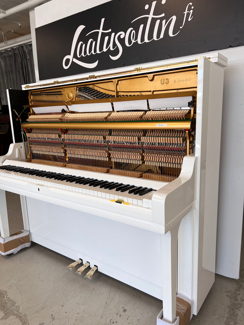 Yamaha U3