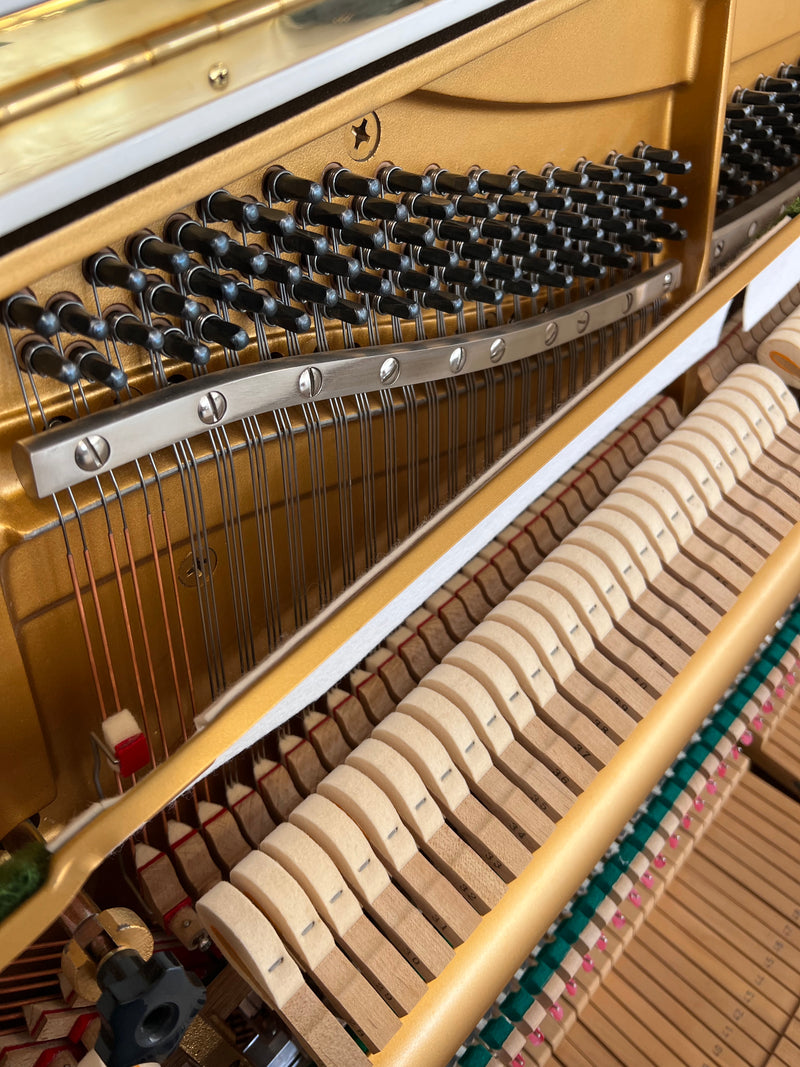 Yamaha U3