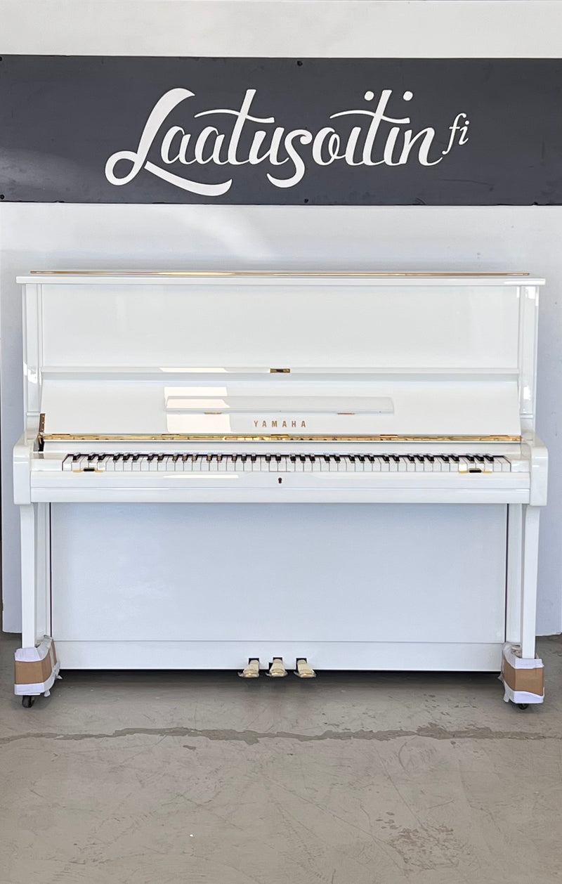 Yamaha U1