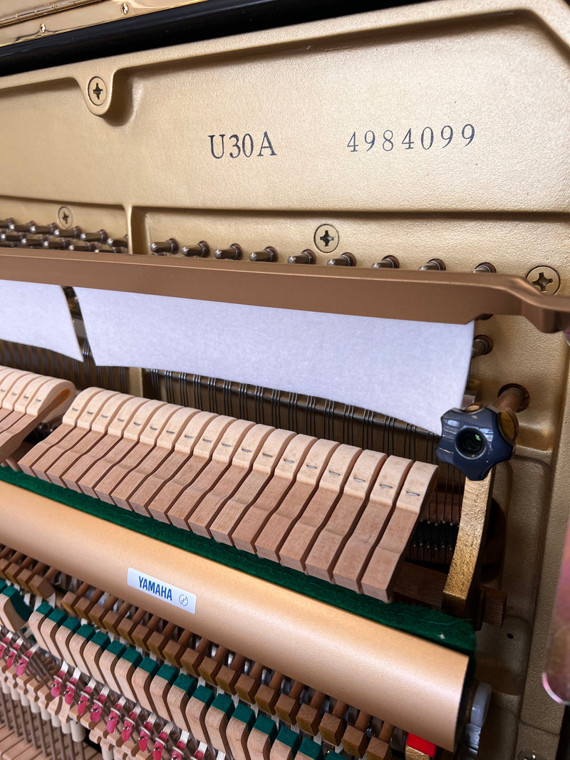 Yamaha U30A