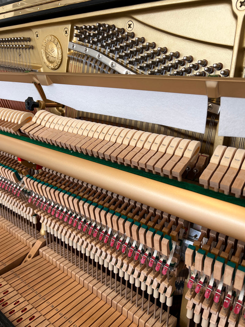 Yamaha U30A