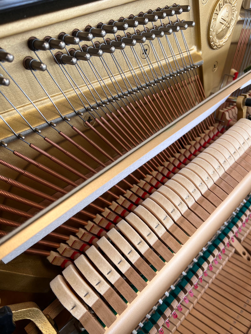 Yamaha U30A