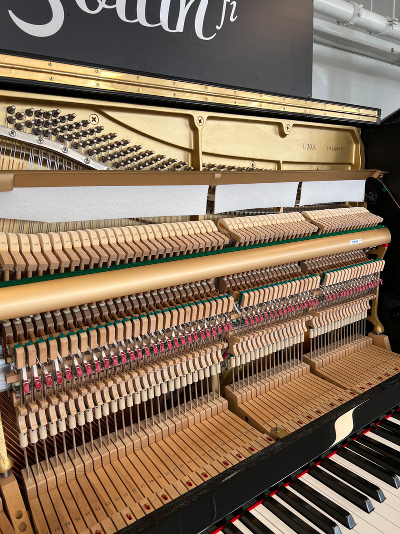Yamaha U30A